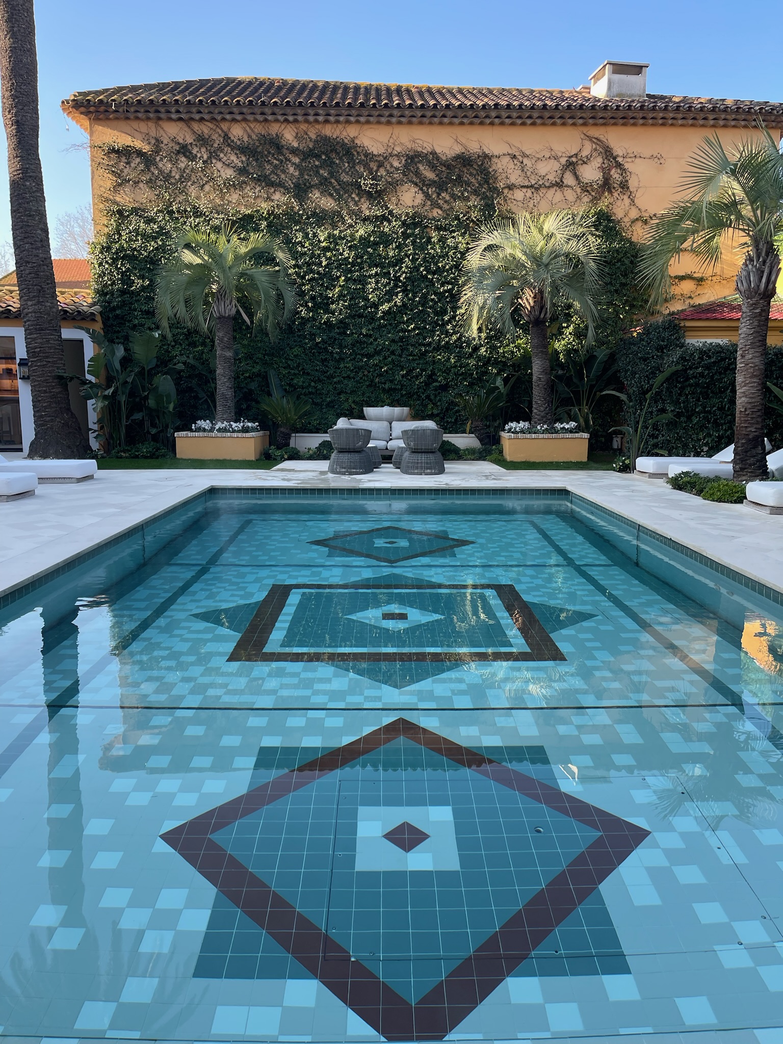 conception piscine saint tropez